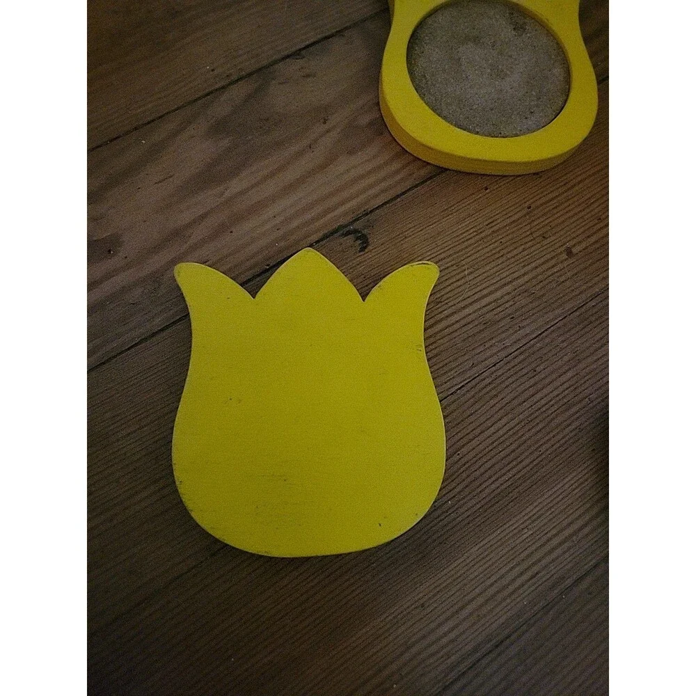 Vtg Tulip Apple Wooden Coaster Set Holder Yellow Red Country Farmhouse Butterfly